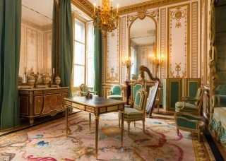Visite LSF " Marie-Antoinette en privé " - Guide Conférencière LSF