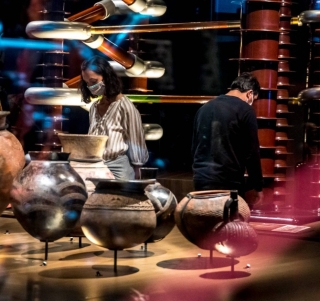 "Sociétés, théâtre du monde"  - Visite LSF - ViruScience